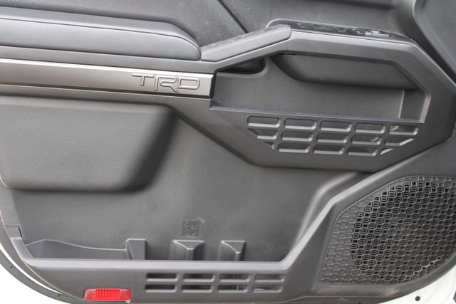 Used 2025 Toyota Tacoma TRD Sport image 19