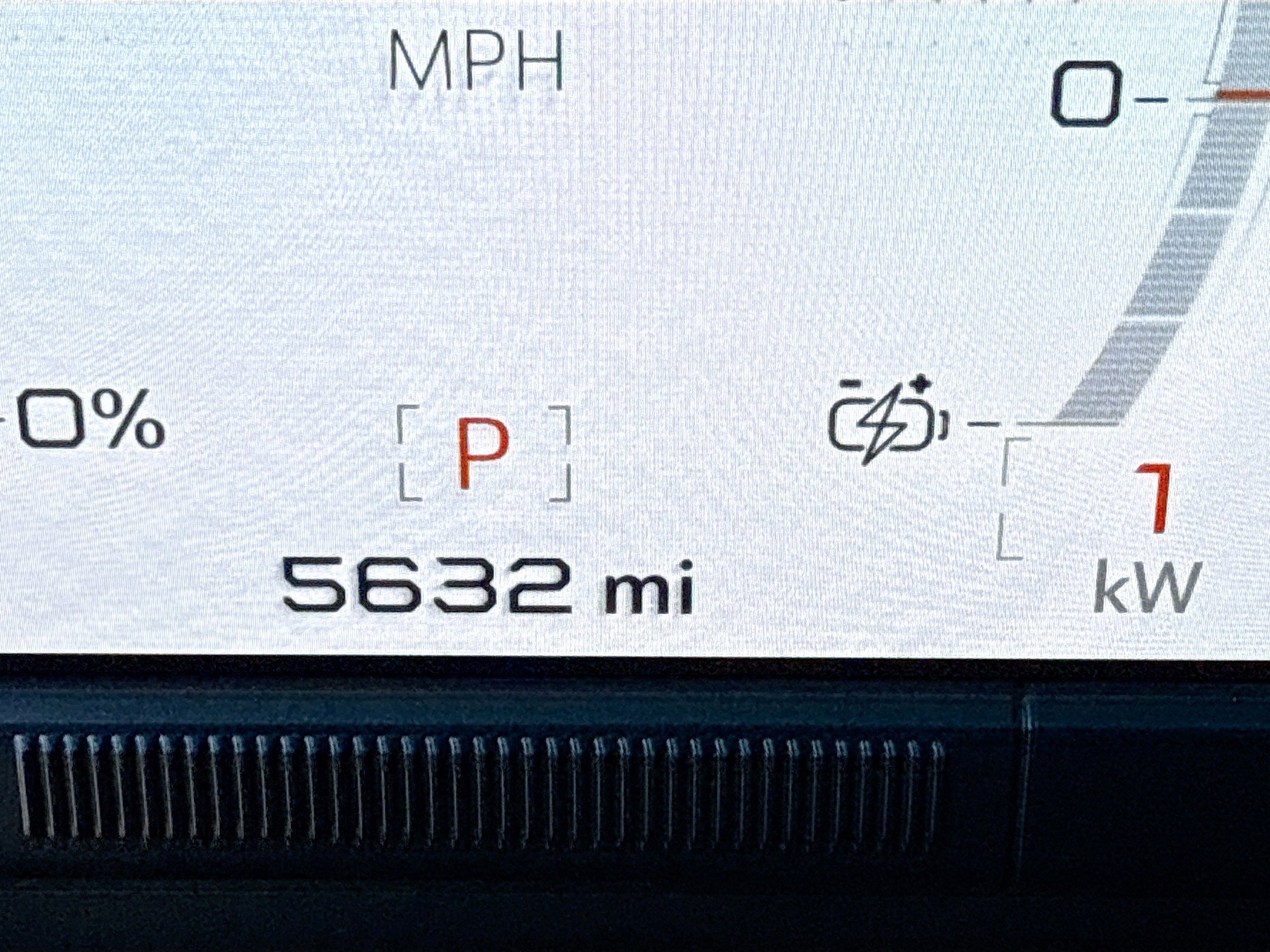 Used 2025 GMC Hummer EV 2X w/ LPO, Dark Essentials Package image 43