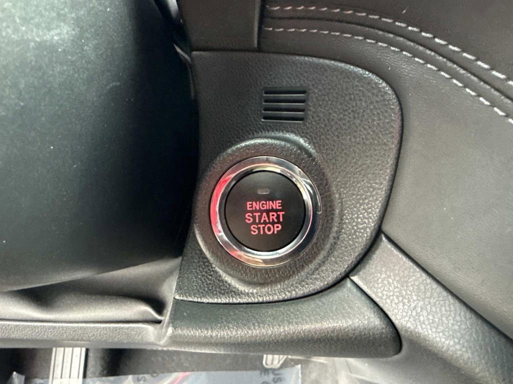 Certified 2025 Subaru Outback Premium AWD/4WD image 32