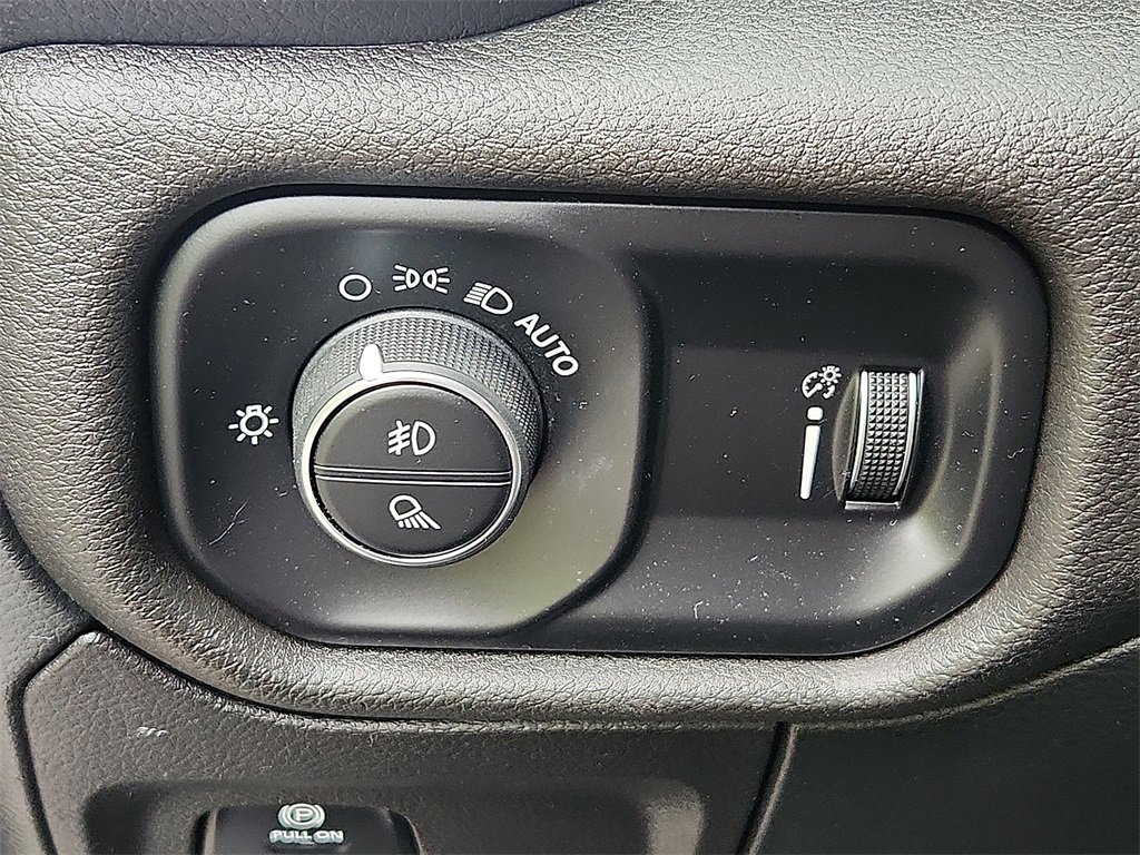 Used 2021 RAM 1500 Big Horn image 24