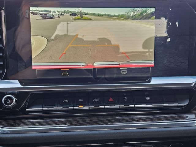 Used 2023 GMC Sierra 1500 Elevation w/ LPO, Elevation Black Package AWD/4WD image 18