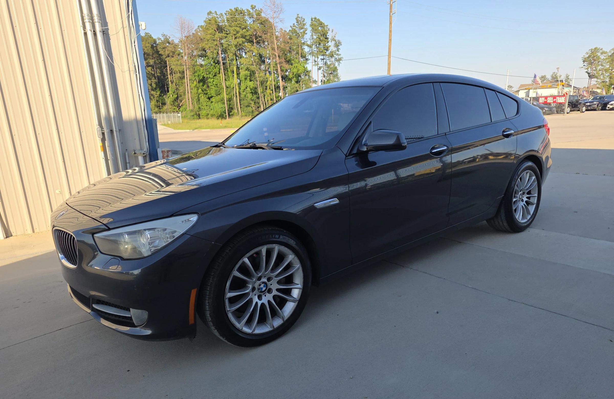 Used 2010 BMW 535i Gran Turismo RWD image 1