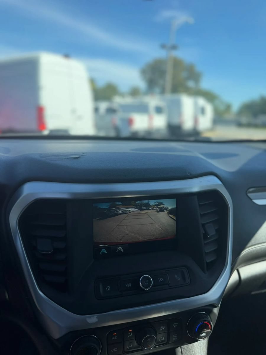 Used 2019 GMC Acadia SLE FWD image 26