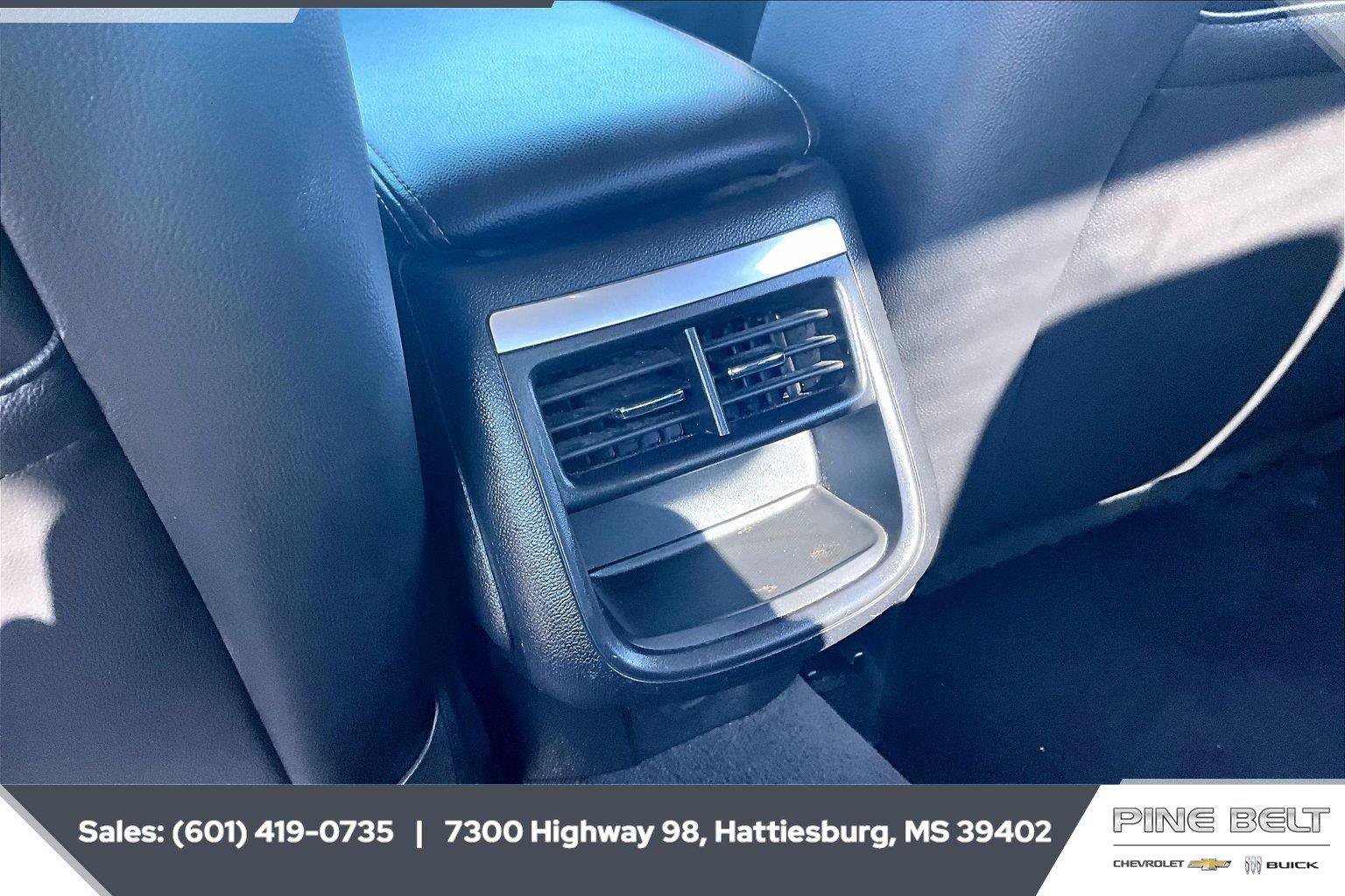 Used 2019 Chevrolet Impala LT FWD image 24