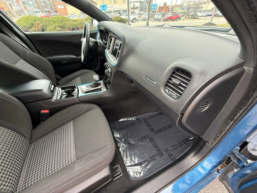 Used 2023 Dodge Charger SXT w/ Blacktop Package image 41