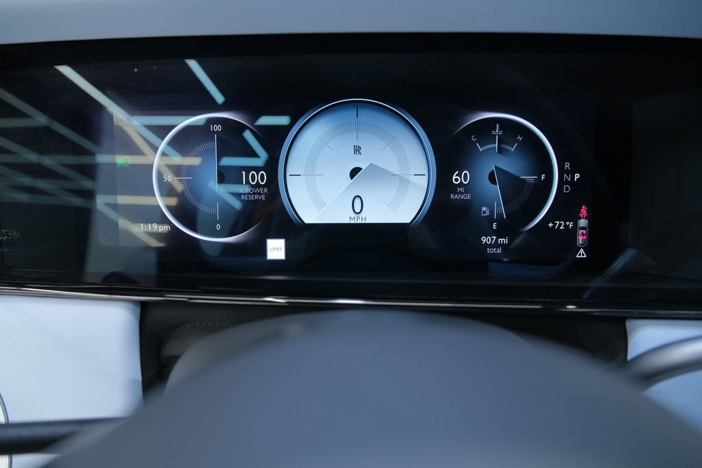 Used 2026 Rolls-Royce Cullinan image 85