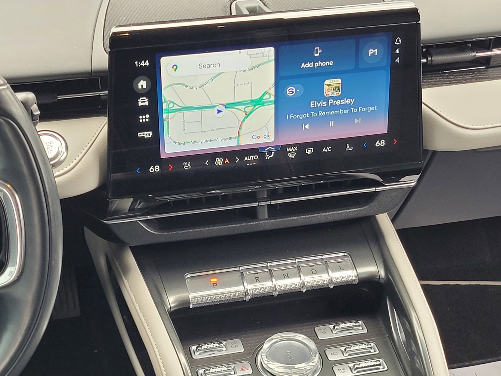 Certified 2024 Lincoln Nautilus Reserve w/ Equipment Group 202A image 15