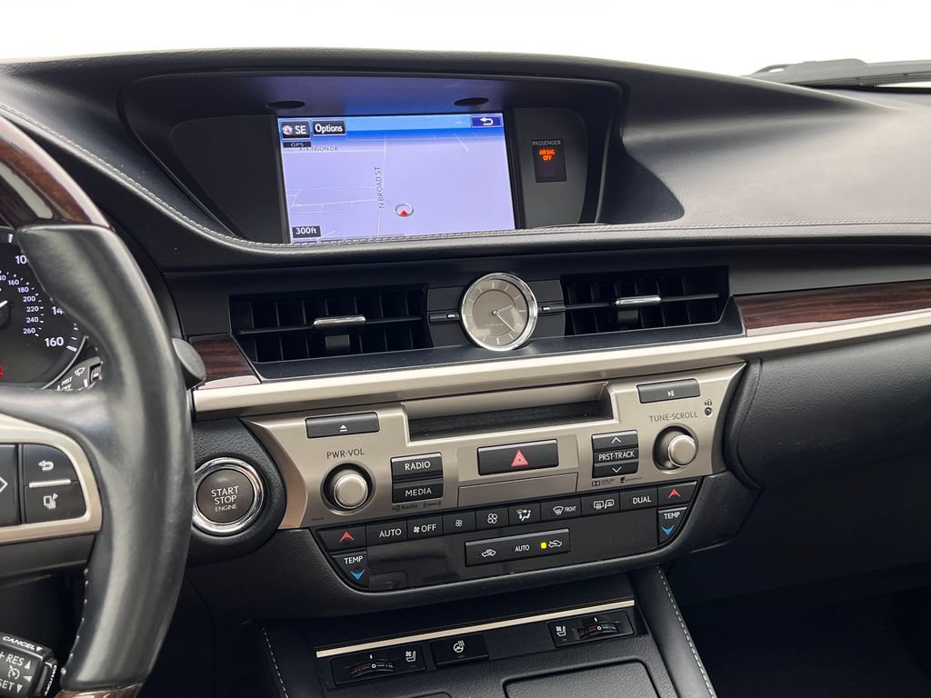 Used 2016 Lexus ES 350 w/ Navigation System Package FWD image 22