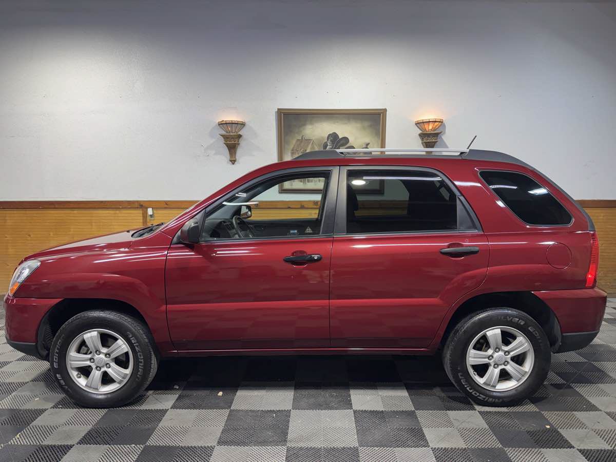 Used 2009 Kia Sportage LX FWD image 2