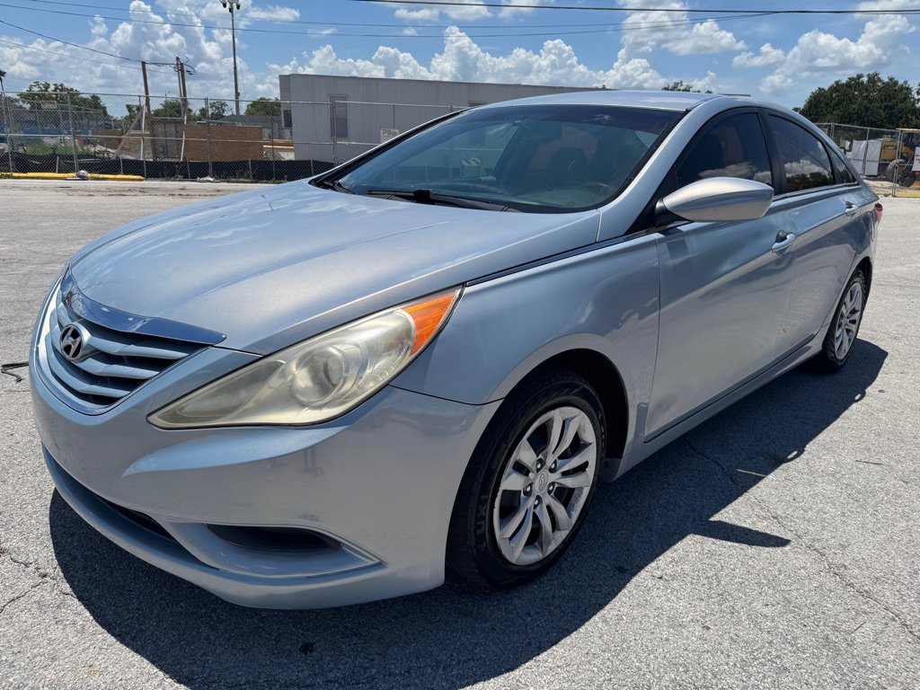 Used 2013 Hyundai Sonata GLS image 3