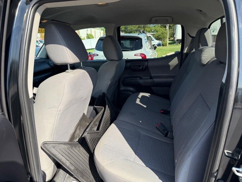 Used 2021 Toyota Tacoma SR image 10