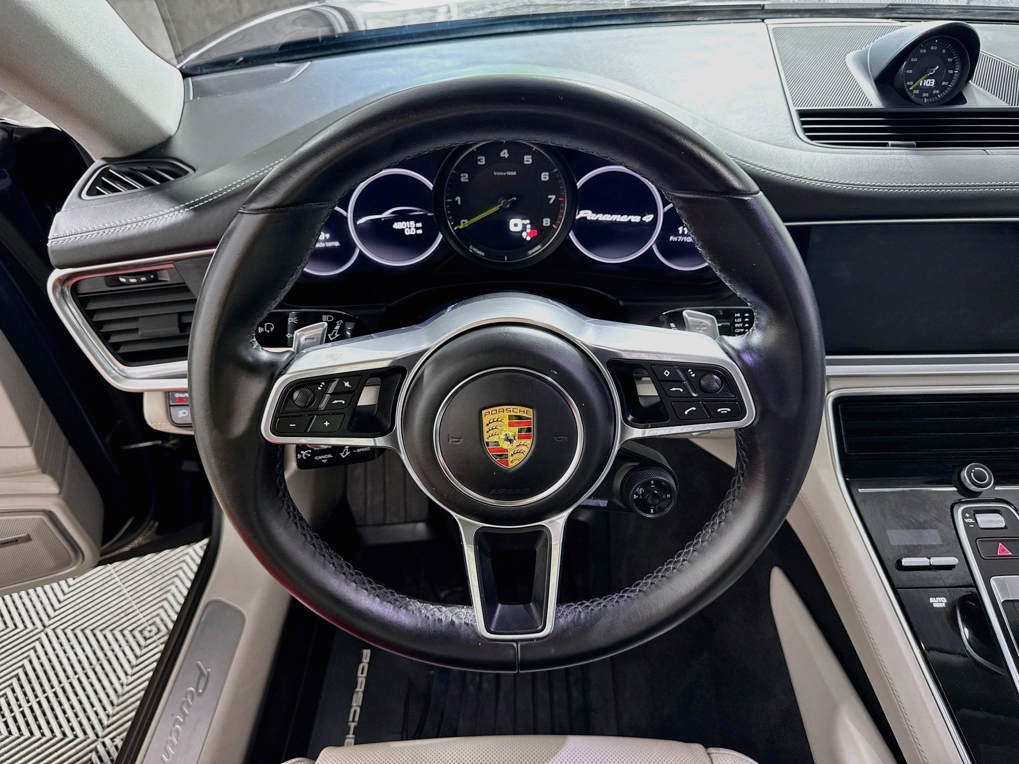 Used 2020 Porsche Panamera 4 AWD/4WD image 17