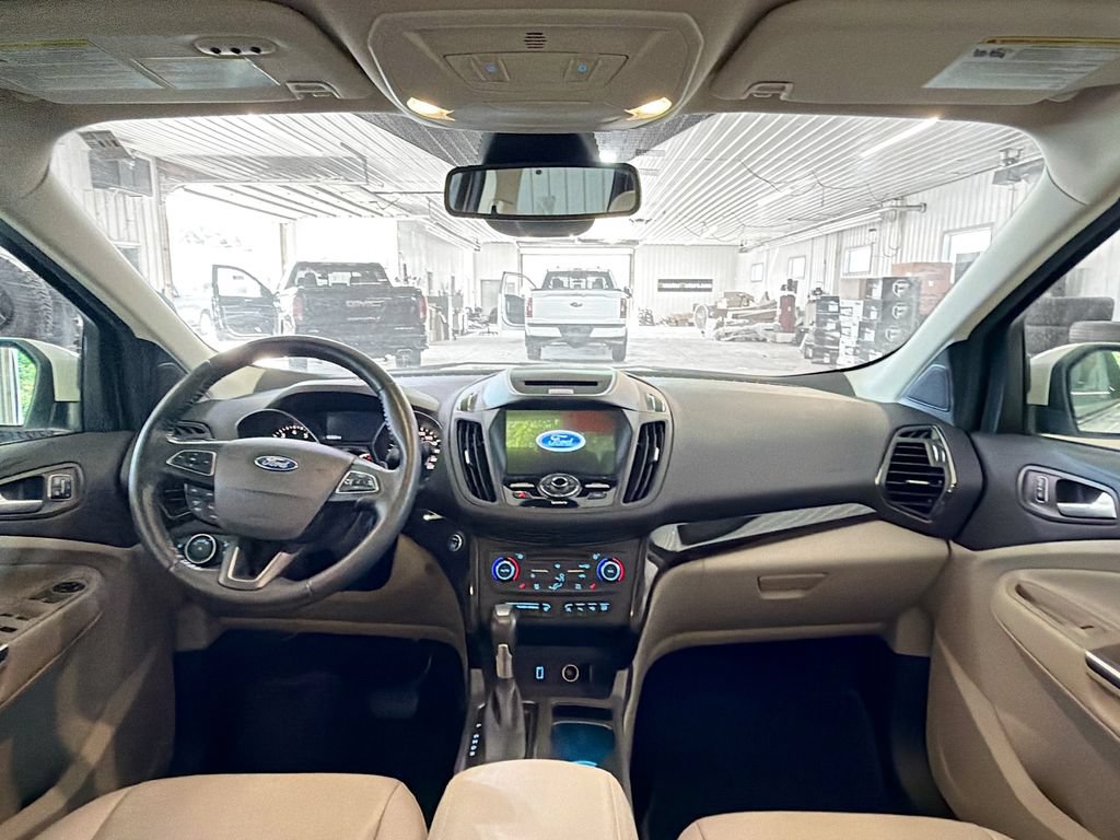 Used 2017 Ford Escape Titanium w/ Canadian Touring Package AWD/4WD image 10