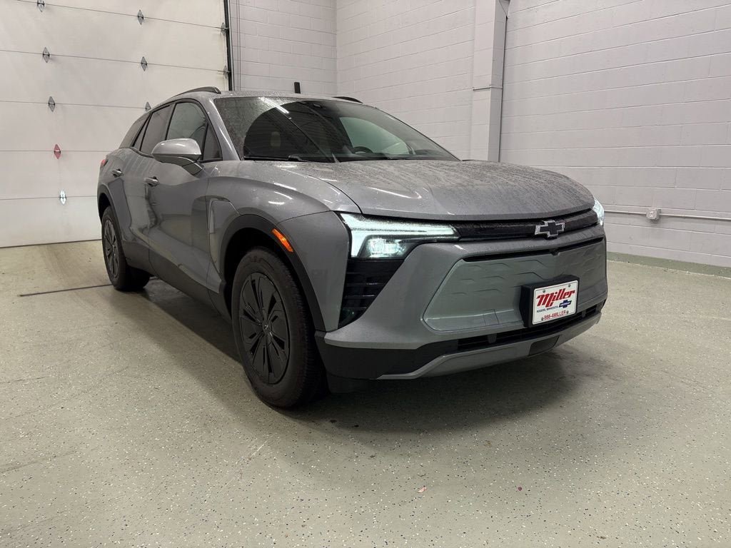 New 2026 Chevrolet Blazer EV LT AWD/4WD image 2