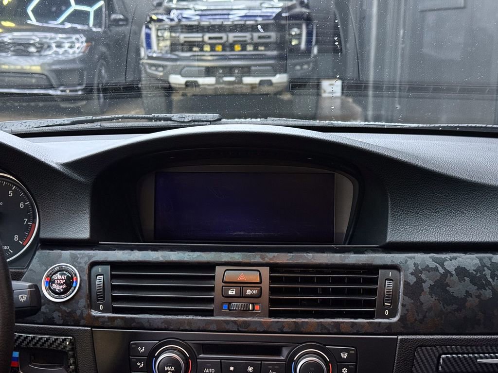 Used 2011 BMW 335i xDrive Sedan image 23