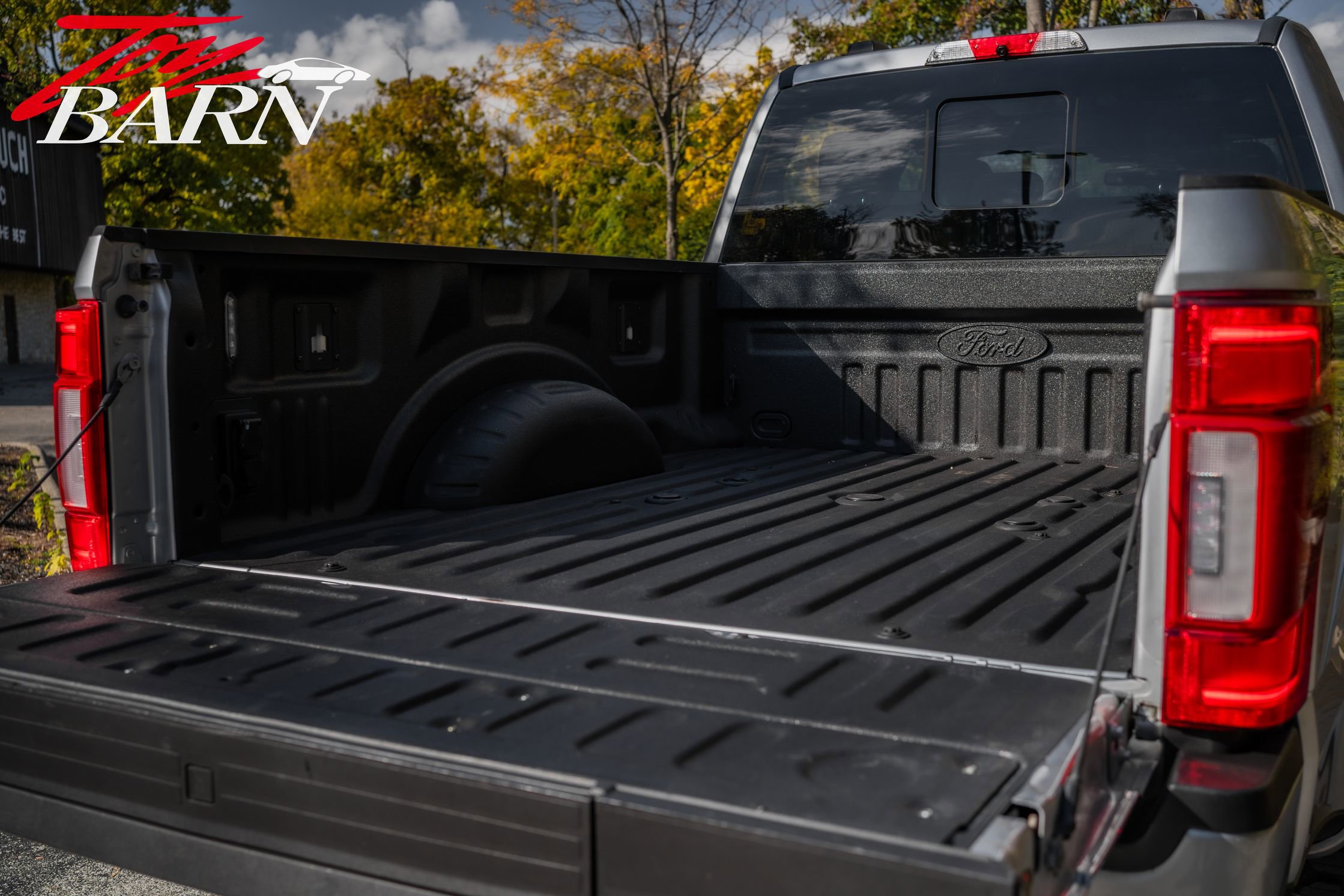 Used 2022 Ford F350 Platinum image 12