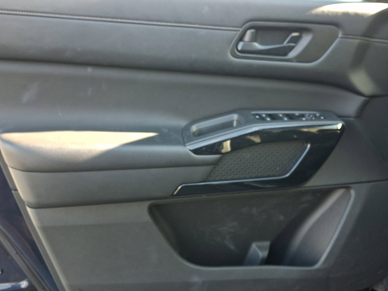 Certified 2024 Nissan Pathfinder SV w/ SV Premium Package image 13