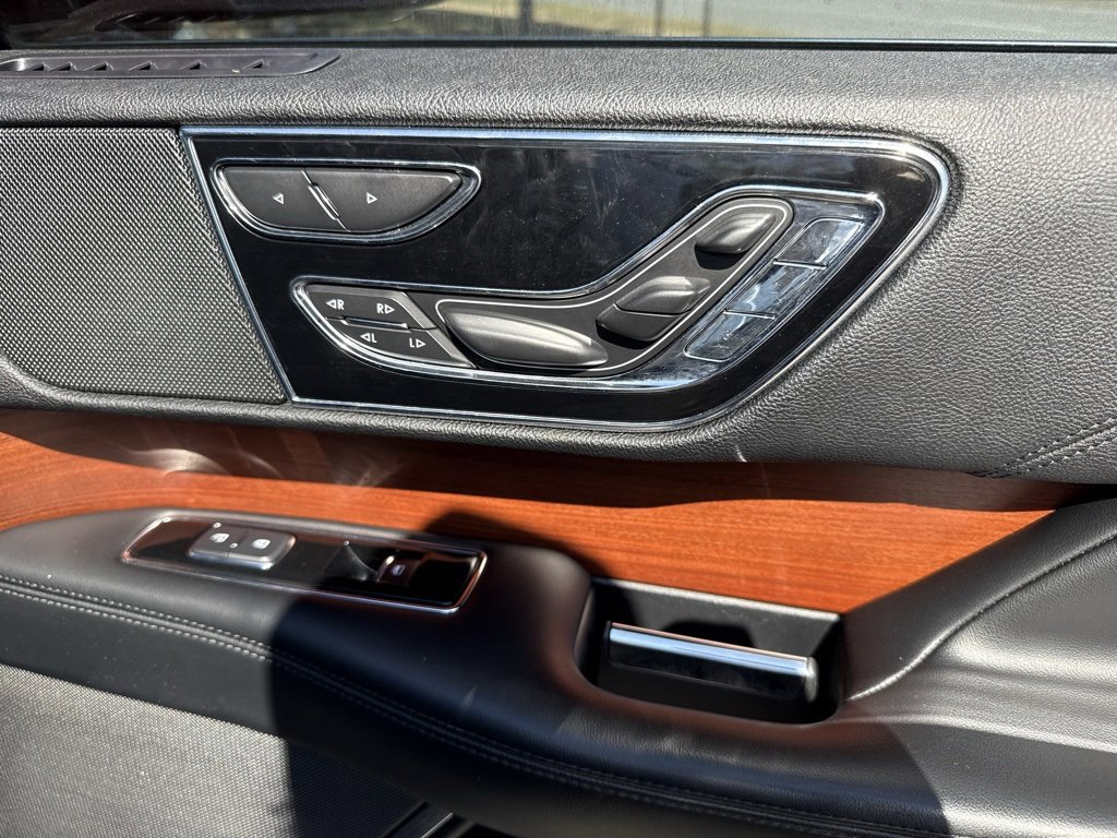 Used 2020 Lincoln Navigator Reserve image 46