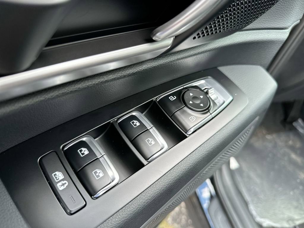 Used 2025 Kia Telluride S image 31