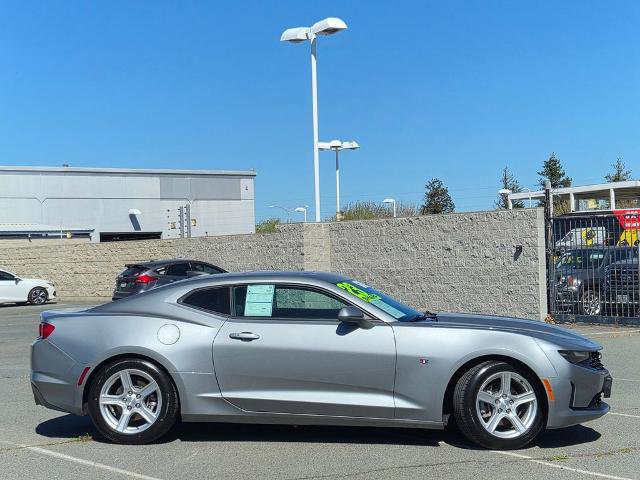 Used 2023 Chevrolet Camaro LT image 3