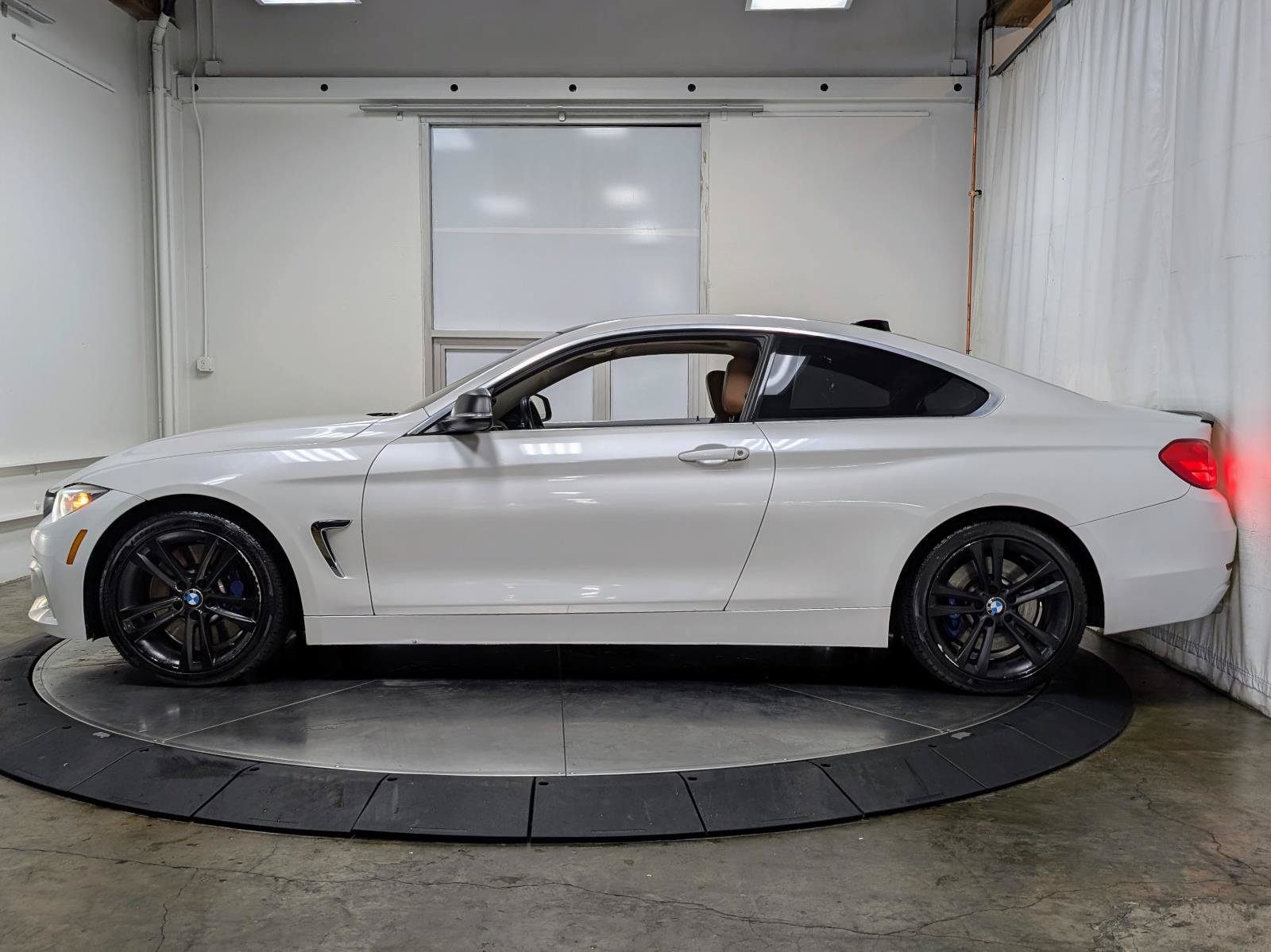 Used 2015 BMW 435i Coupe w/ Premium Package RWD image 6