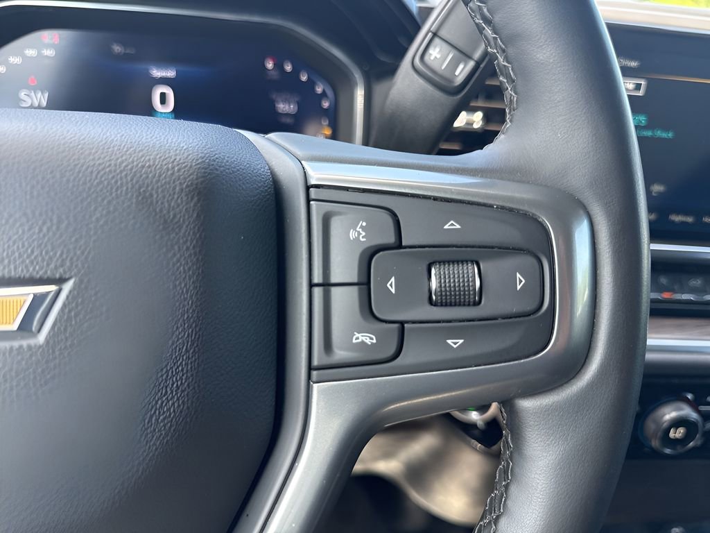 Used 2025 Chevrolet Silverado 1500 LT image 15