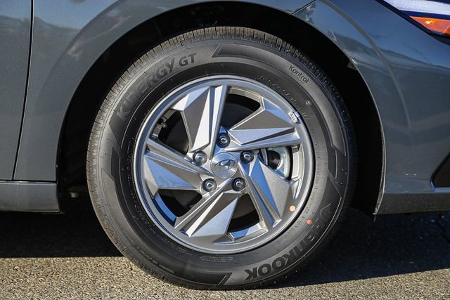 New 2026 Hyundai Elantra SE FWD image 12