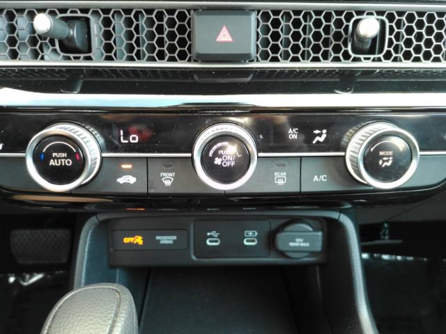 Used 2025 Honda Civic LX image 40