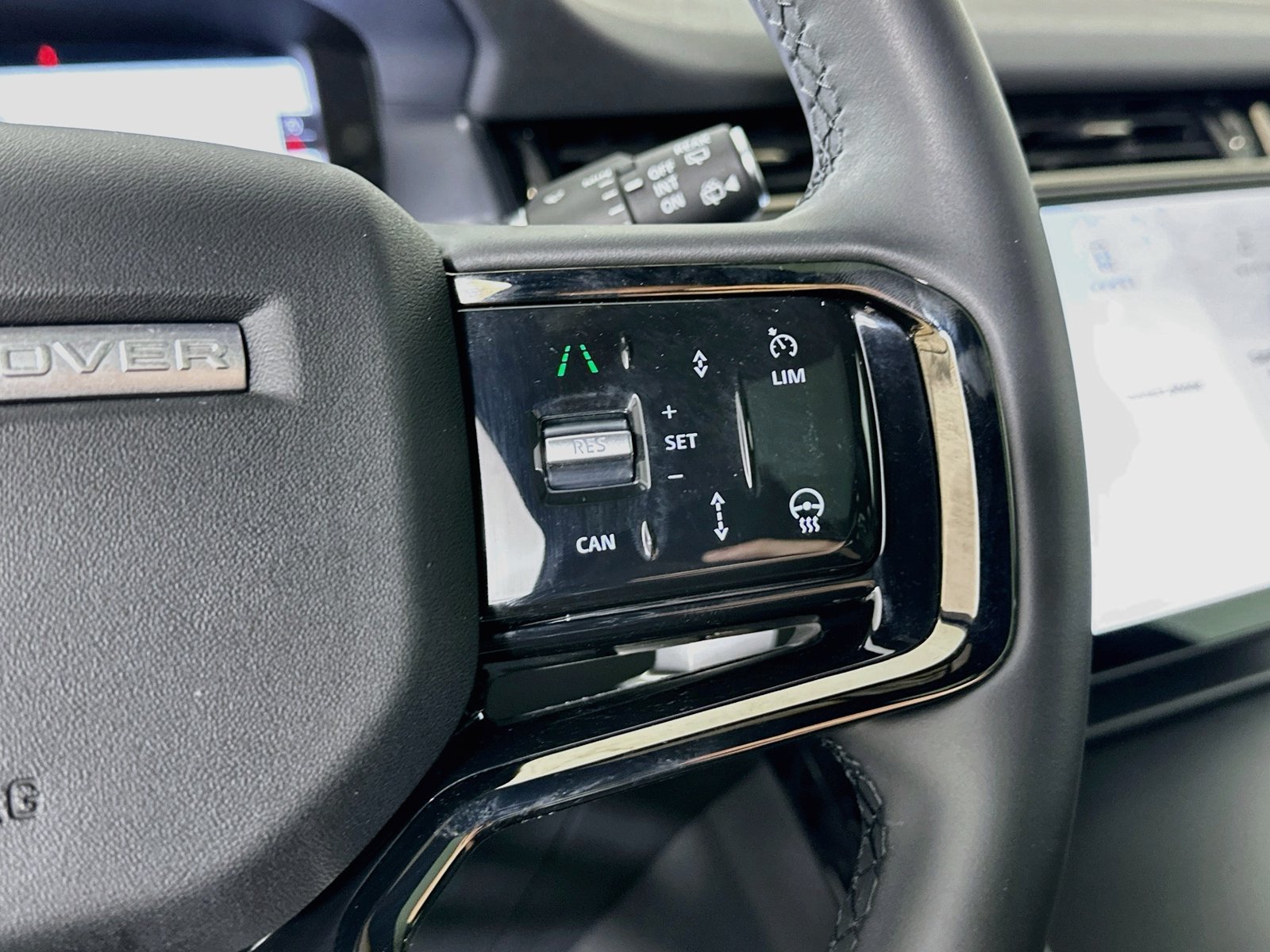 New 2026 Land Rover Range Rover Evoque S AWD/4WD image 19