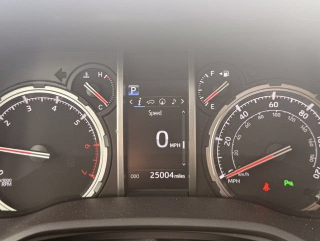 Used 2023 Toyota 4Runner Limited AWD/4WD image 18