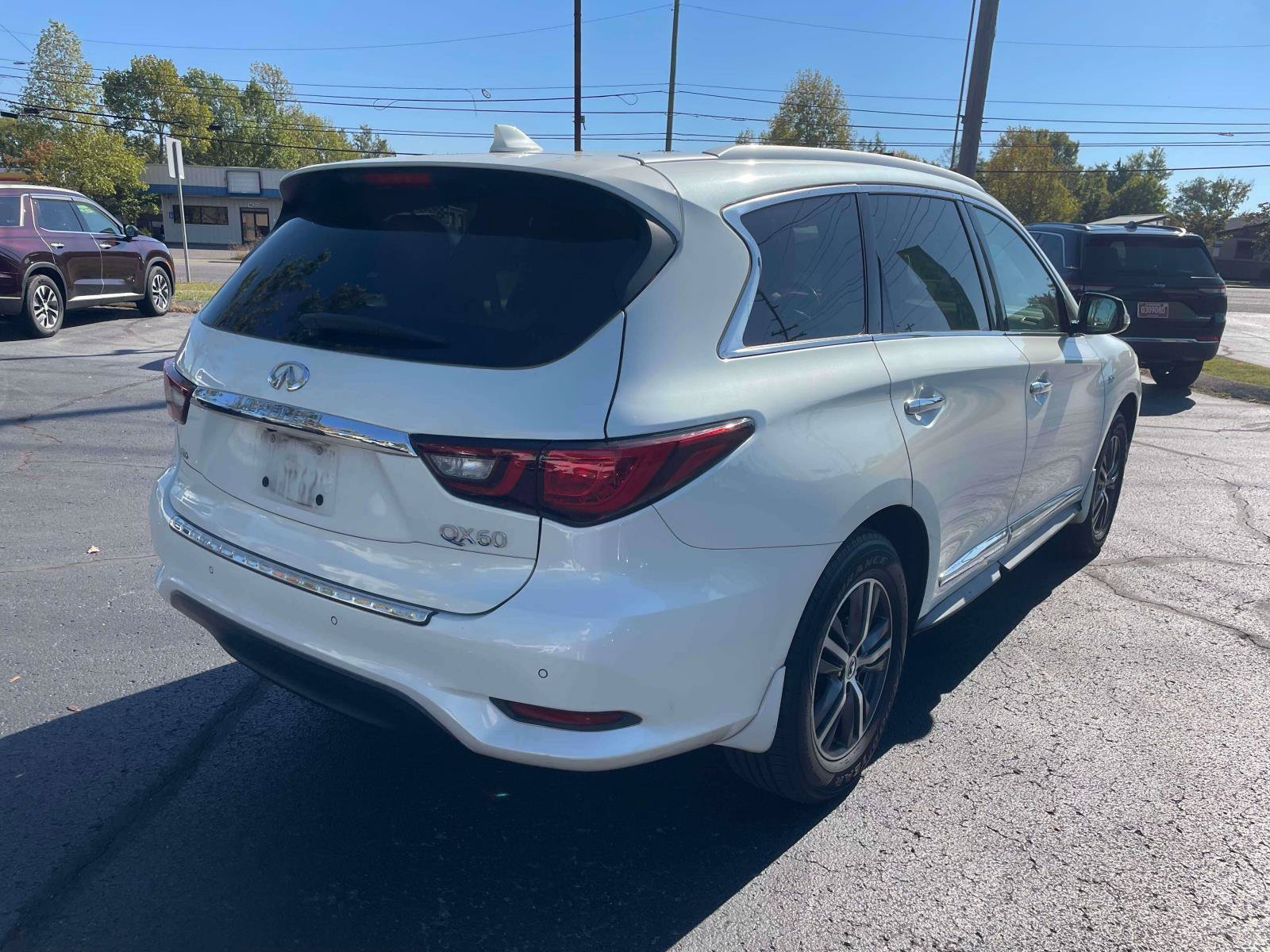 Used 2019 INFINITI QX60 Luxe w/ Essential Package AWD/4WD image 8