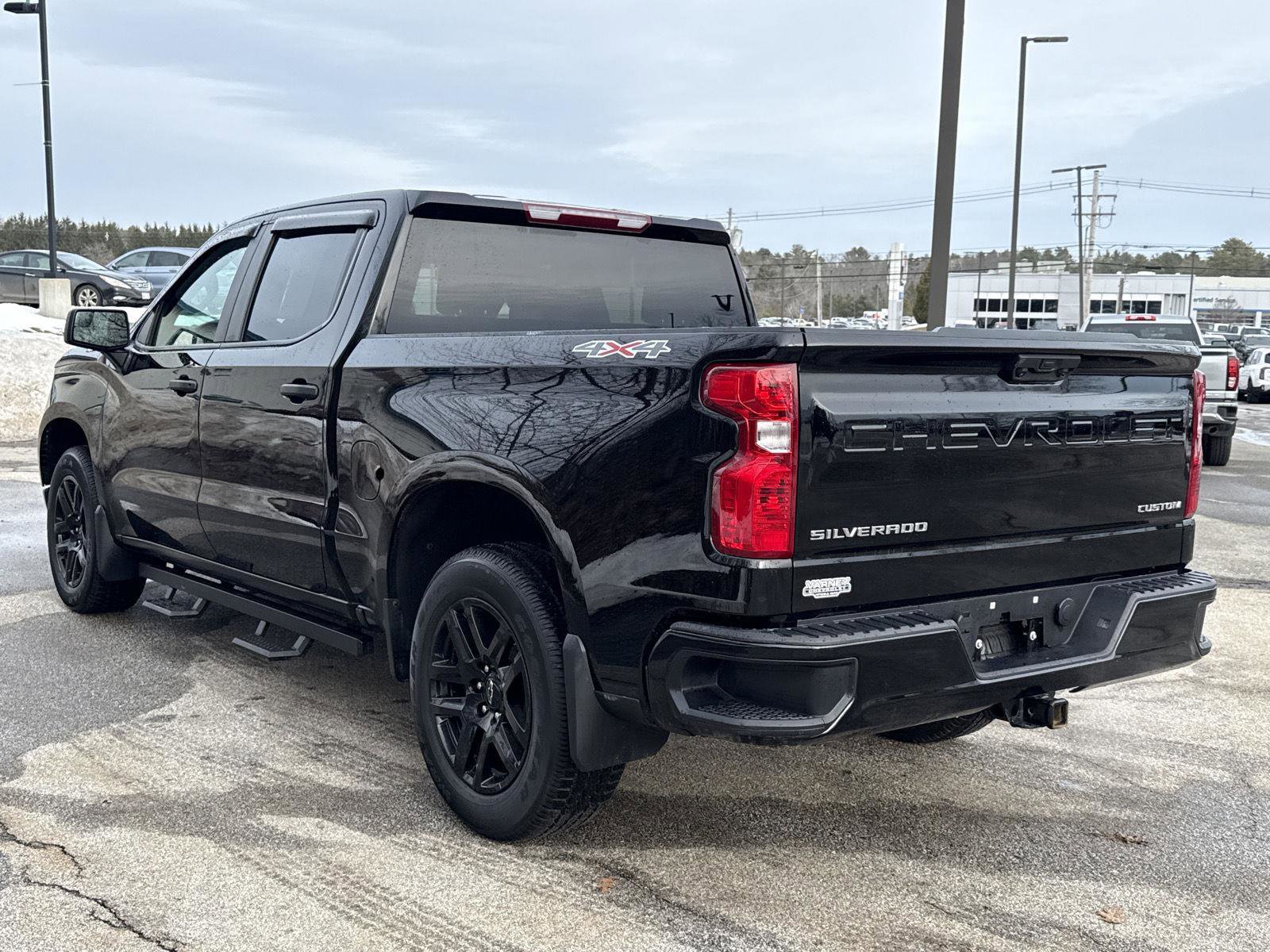 Used 2023 Chevrolet Silverado 1500 Custom image 9