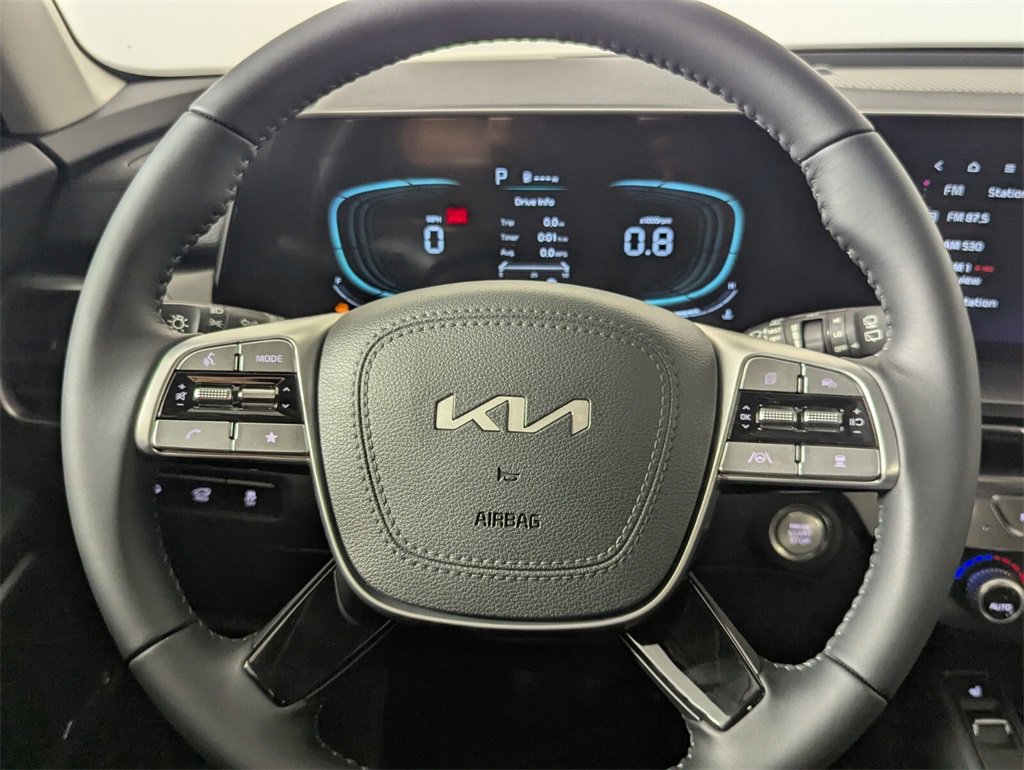 New 2025 Kia Telluride S image 17