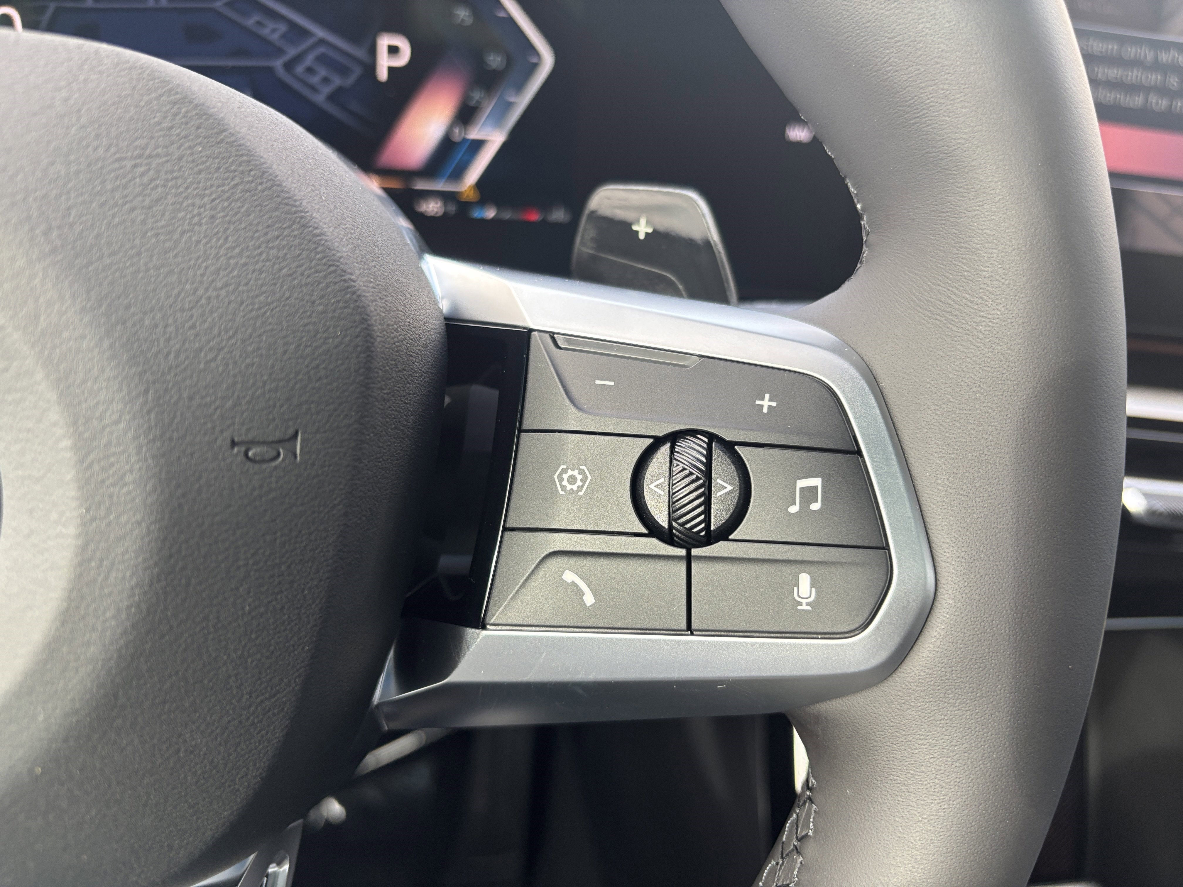 Used 2026 BMW X2 xDrive28i w/ Technology Package image 10