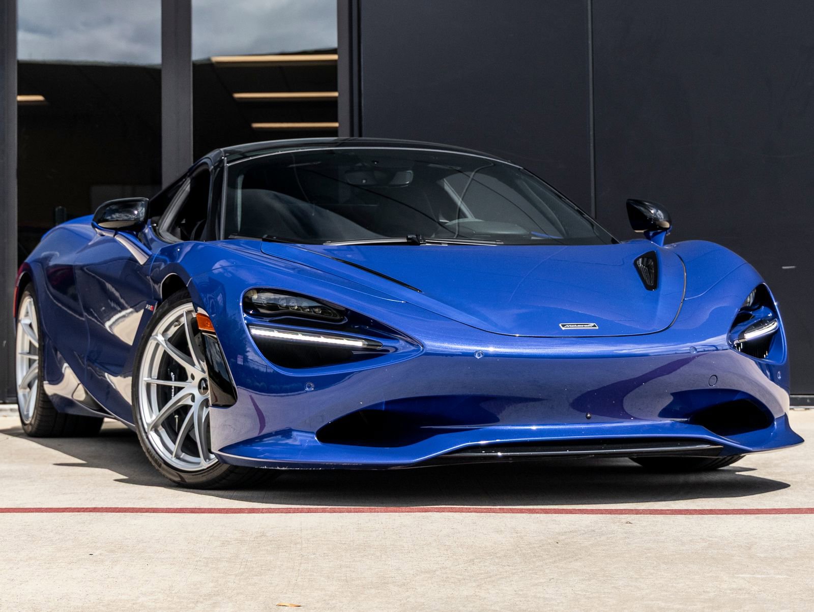 Used 2024 McLaren 750S Spider image 6