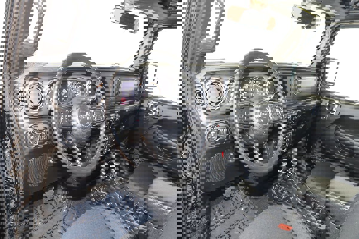 Used 2022 Jeep Wrangler Unlimited Sport image 23