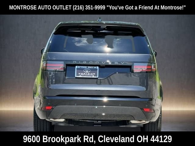 New 2024 Land Rover Discovery Dynamic SE image 5