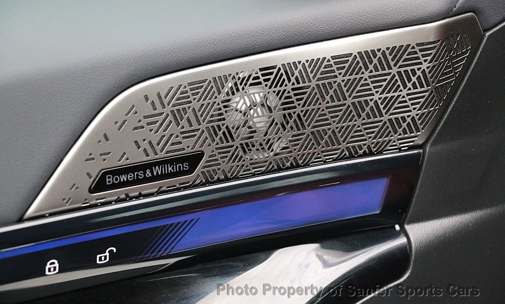 Used 2025 BMW 540i xDrive w/ Premium Package image 43