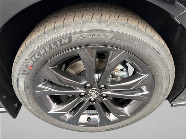 New 2026 Toyota Sienna XSE FWD image 12