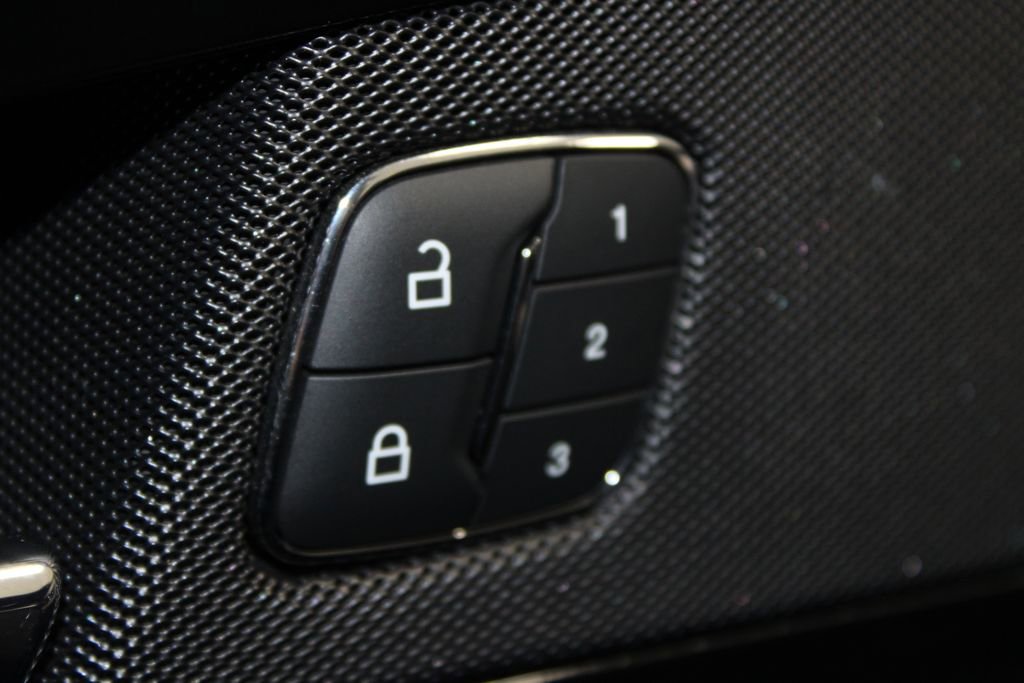 Used 2022 Lincoln Nautilus Reserve w/ Equipment Group 201A image 42