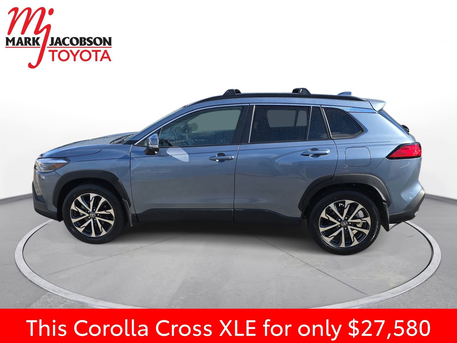 Used 2023 Toyota Corolla Cross XLE w/ Convenience Package image 14