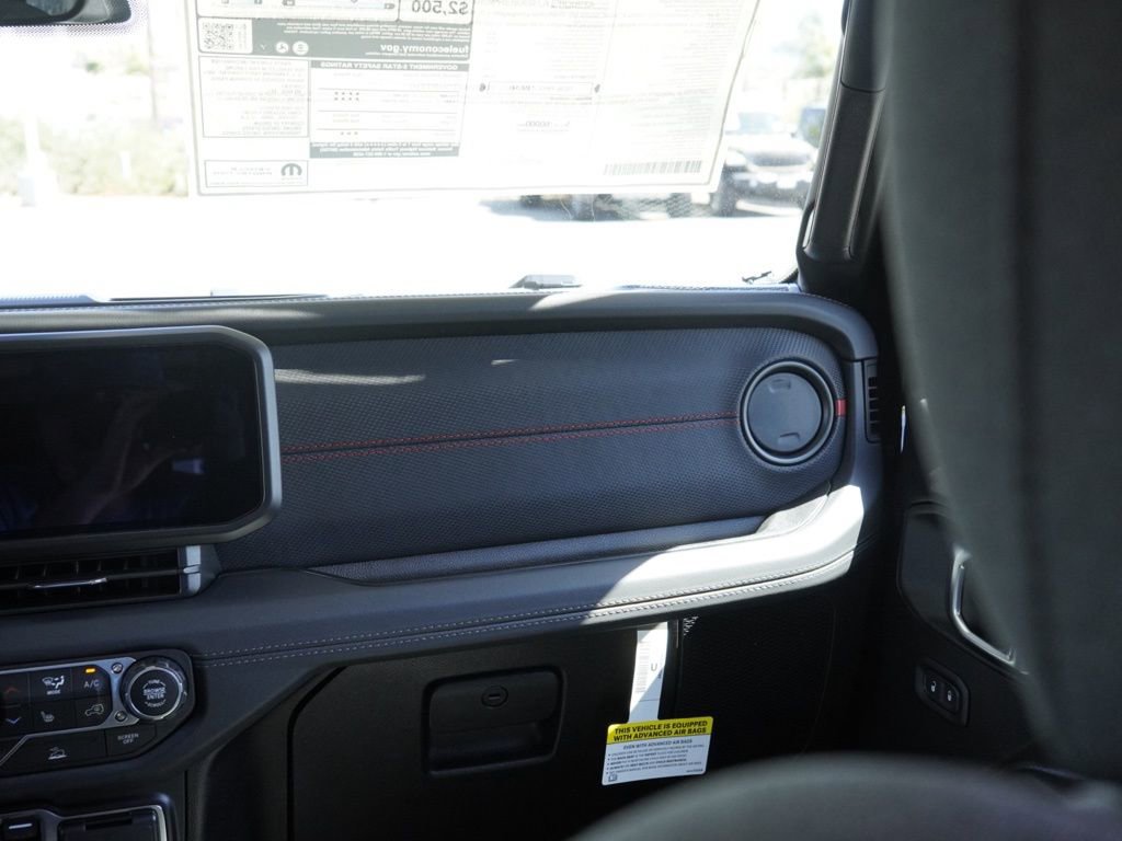 New 2026 Jeep Wrangler Unlimited Rubicon AWD/4WD image 26