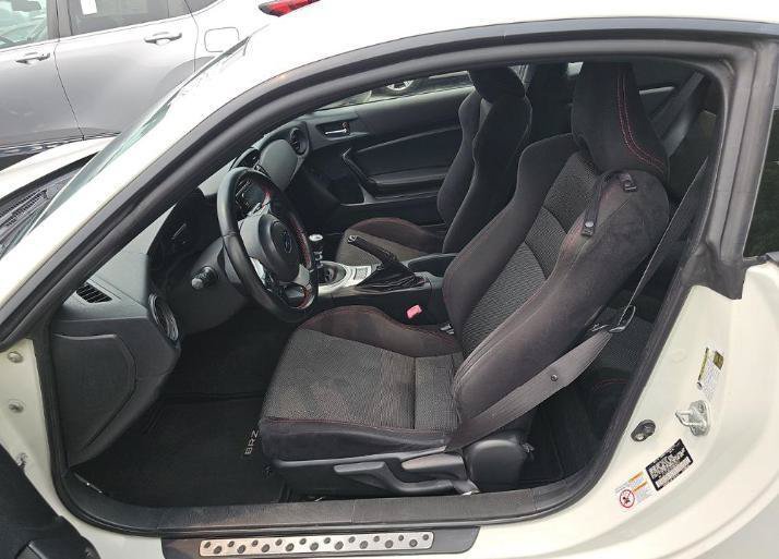 Used 2017 Subaru BRZ Premium RWD image 10