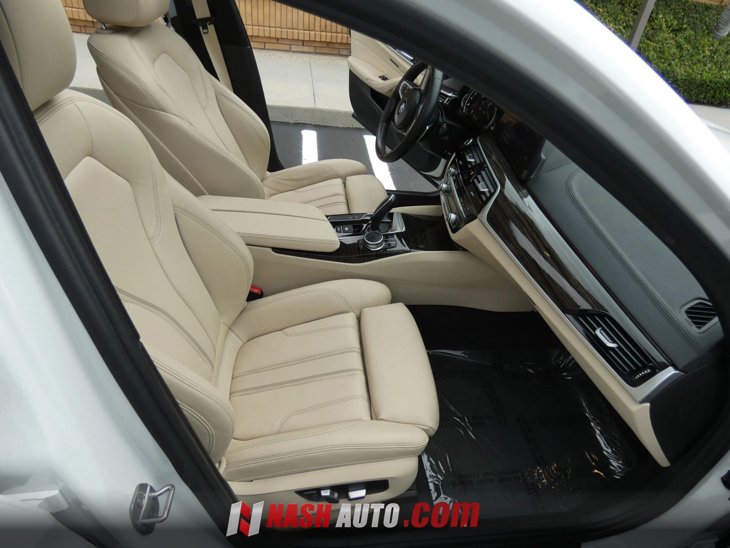 Used 2017 BMW 540i RWD image 27