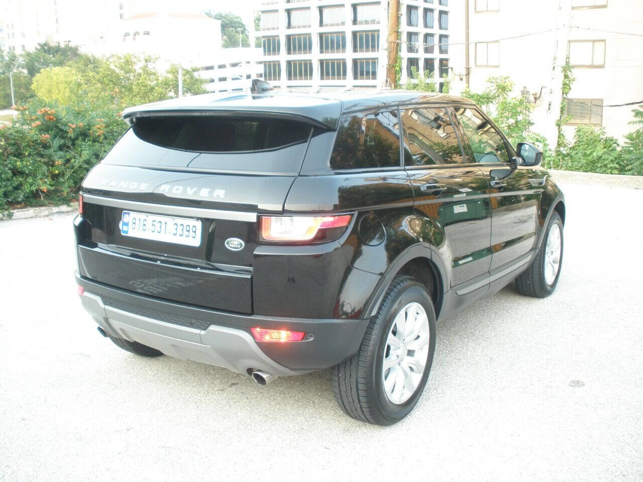 Used 2019 Land Rover Range Rover Evoque image 8