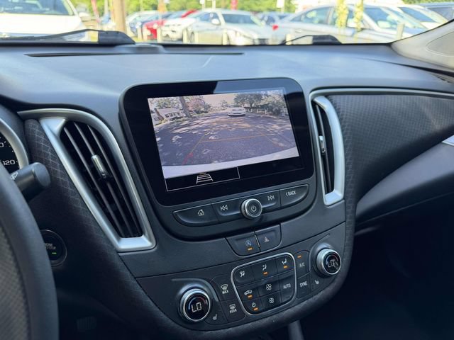 Used 2022 Chevrolet Malibu LT FWD image 22