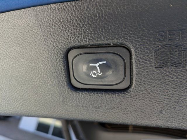 Used 2021 Ford Edge ST image 20