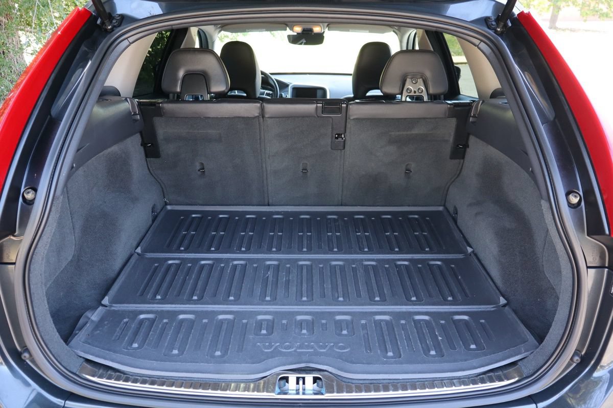 Used 2015 Volvo XC60 T5 AWD/4WD image 14