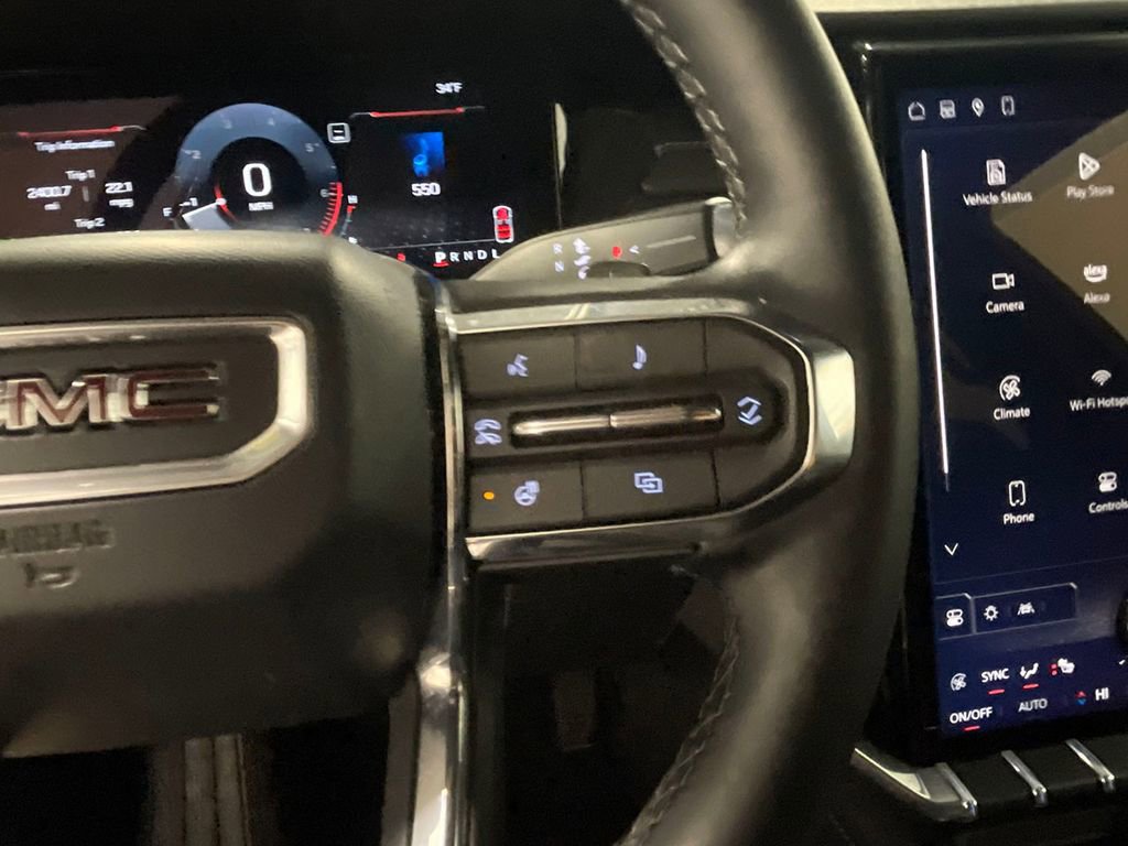 Used 2025 GMC Acadia Elevation image 37