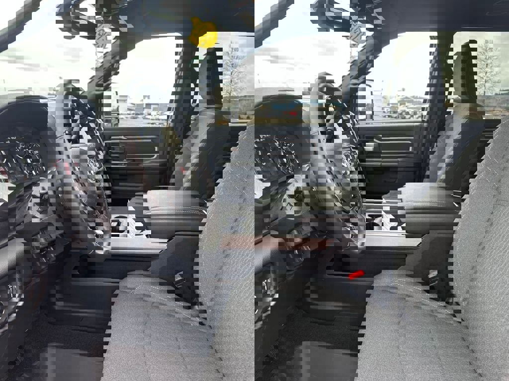 Used 2024 RAM 3500 Big Horn w/ Night Edition image 17